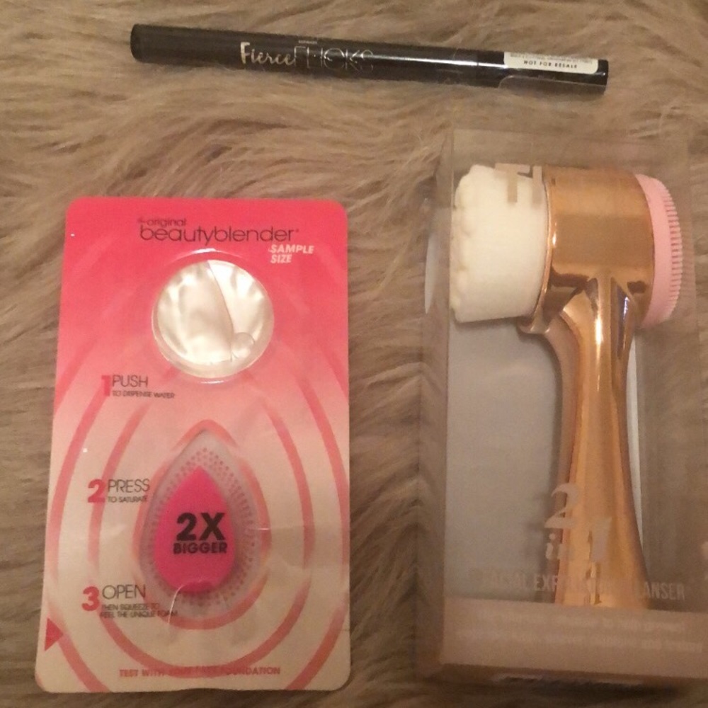 NWT Ciate fierce flicks liner